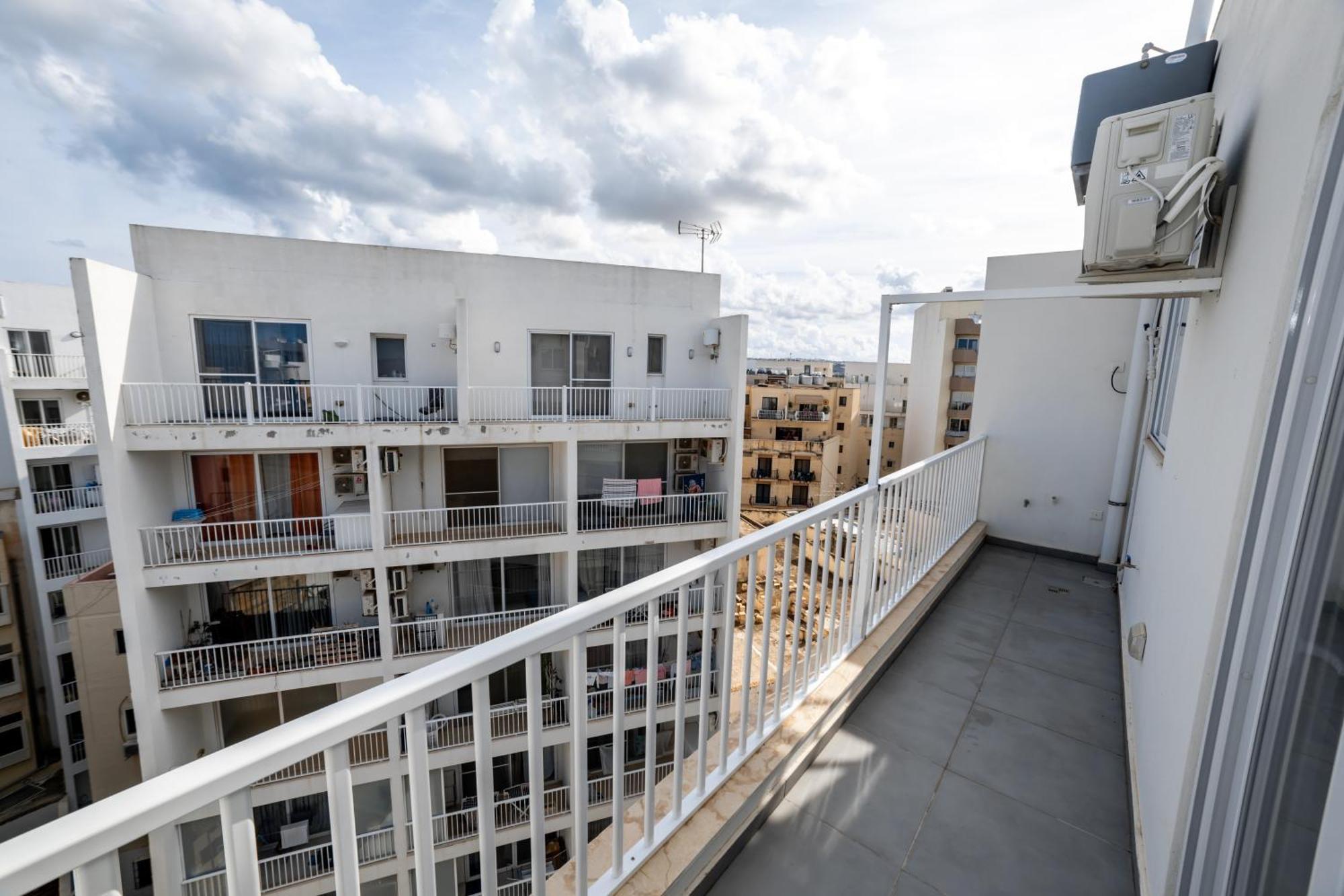 New And Modern Home In Bugibba, Great Location St. Paul's Bay Ngoại thất bức ảnh